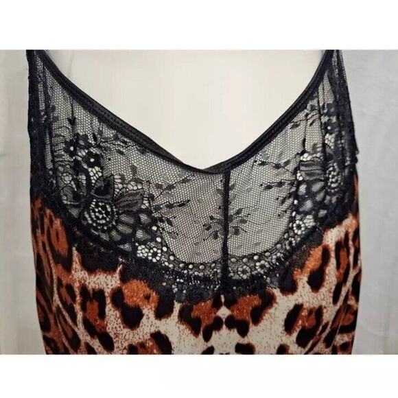 Frederick's of Hollywood Sz S Rosalina Rose Leopard Slit Nightgown Thong Set NWT - Picture 4 of 7